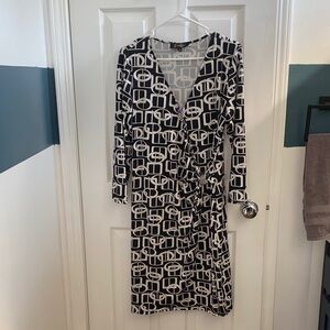 Black & White Geometric Wrap Midi Dress - Elegant V-Neck